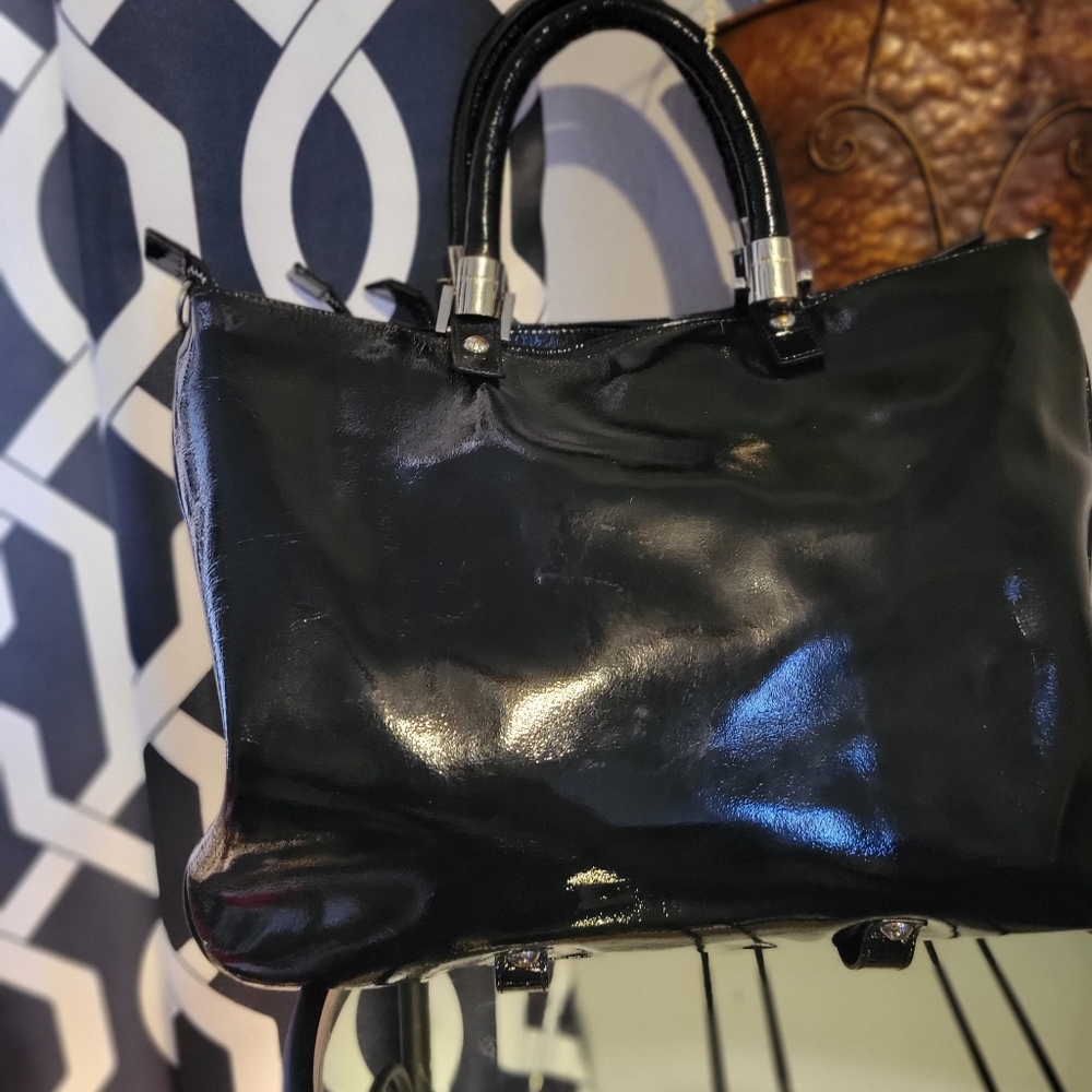 Purses - Picture 3 of 5